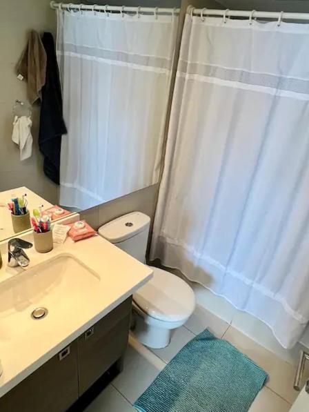 Apartamento Comodo Departamento Con Excelente Ubicacion En De Chile Santiago