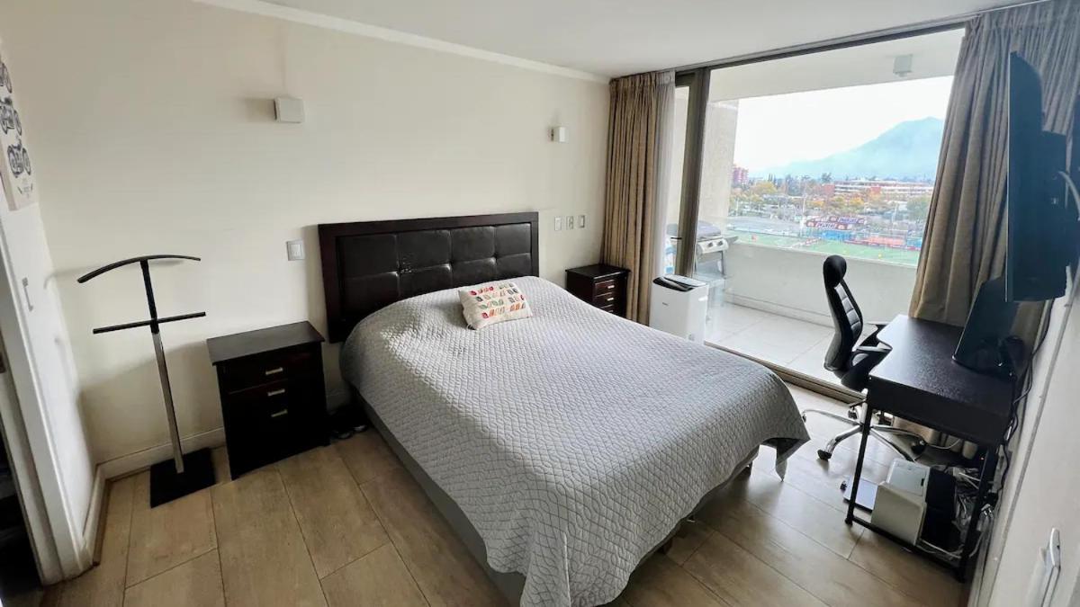 Comodo Departamento Con Excelente Ubicacion En De Chile