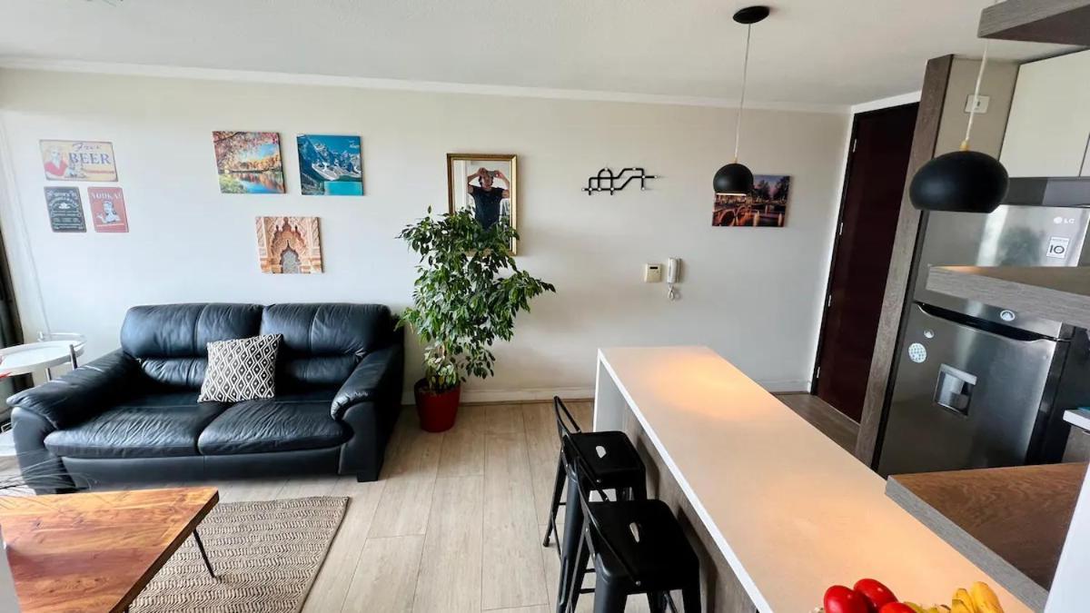 Comodo Departamento Con Excelente Ubicacion En De Chile Apartamento *