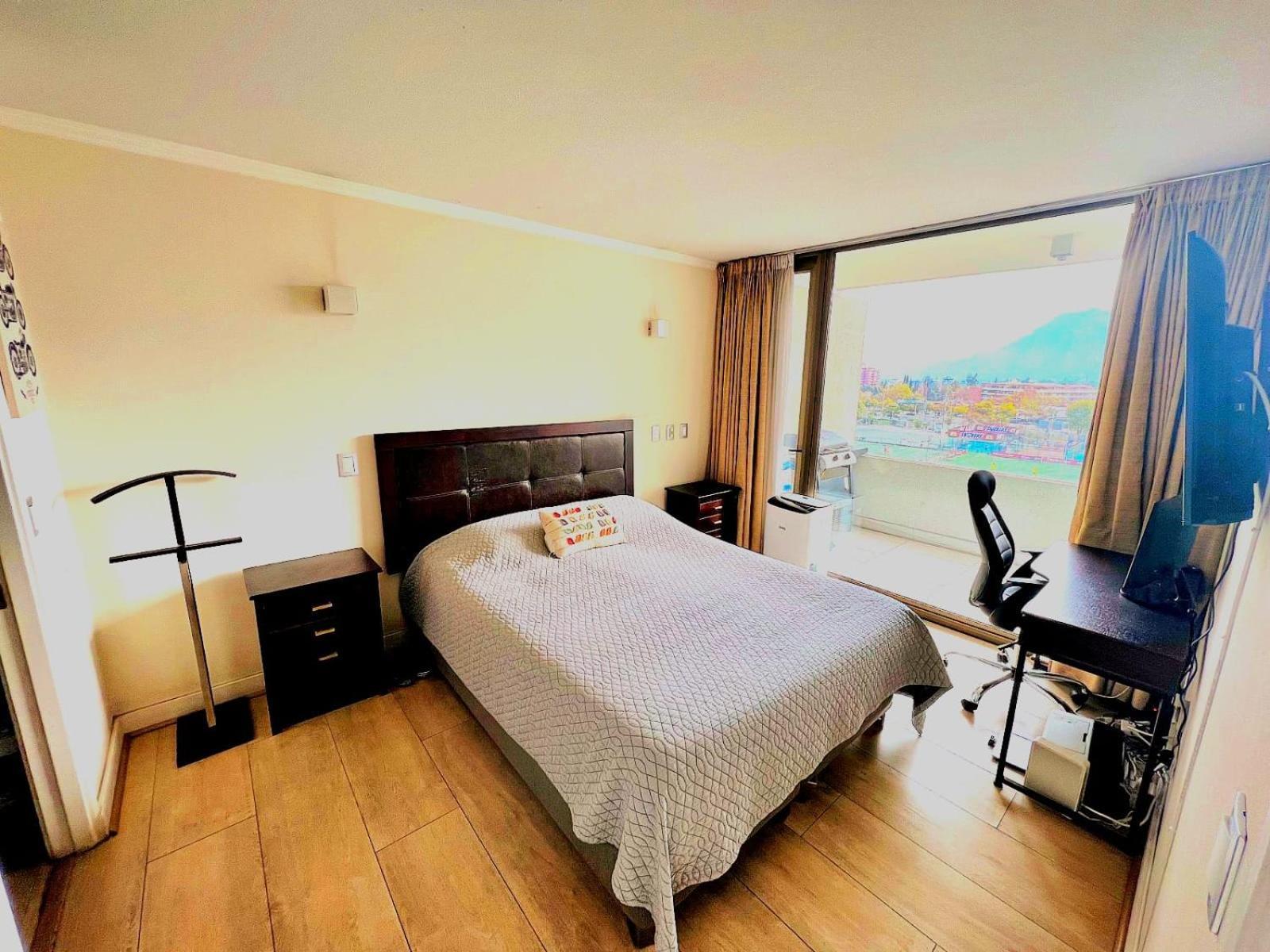 Comodo Departamento Con Excelente Ubicacion En De Chile